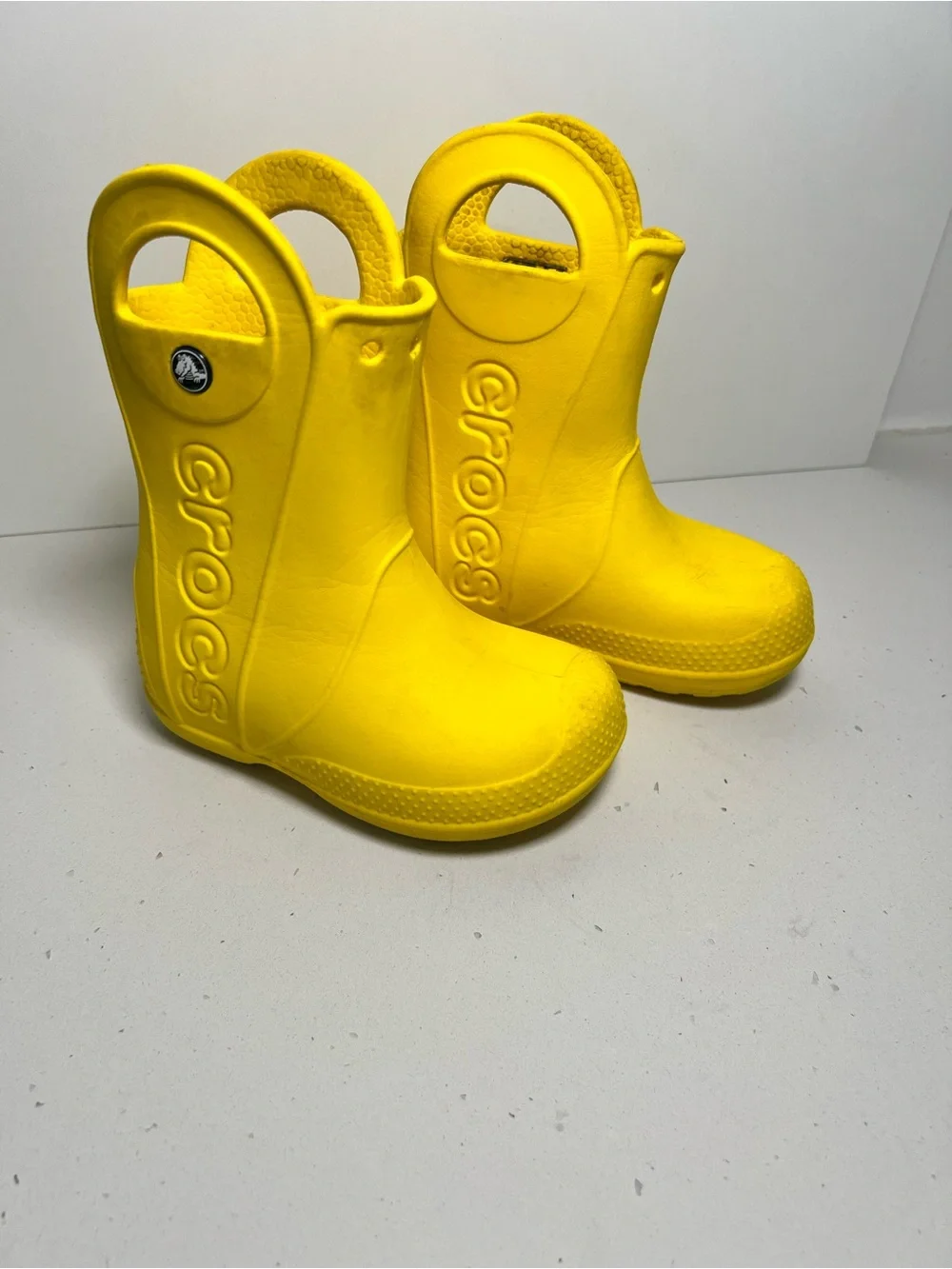 CROCS Kids Yellow Waterproof Rain Boots with Easy Pull Handles unisex 8